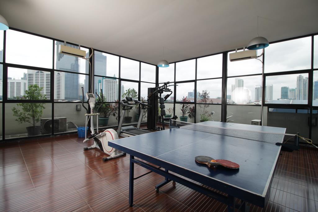 Reddoorz Plus Near Ambassador Mall 자카르타 외부 사진